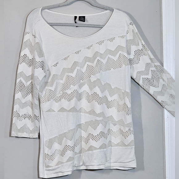 new directions Tops - New Directions Soft White Knit Top Size L EUC